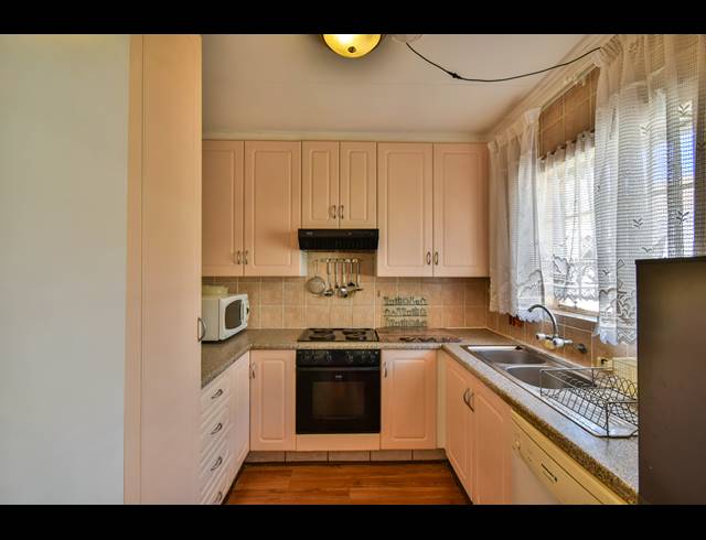 2 BEDROOM TOWNHOUSE SOLD IN FLORAUNA